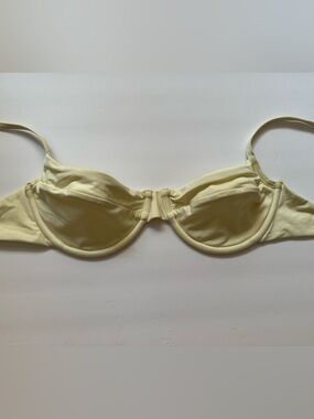 Monday Swimwear Maui Bikini Top Ivory Underwire Wrap Tie Back Size Small S